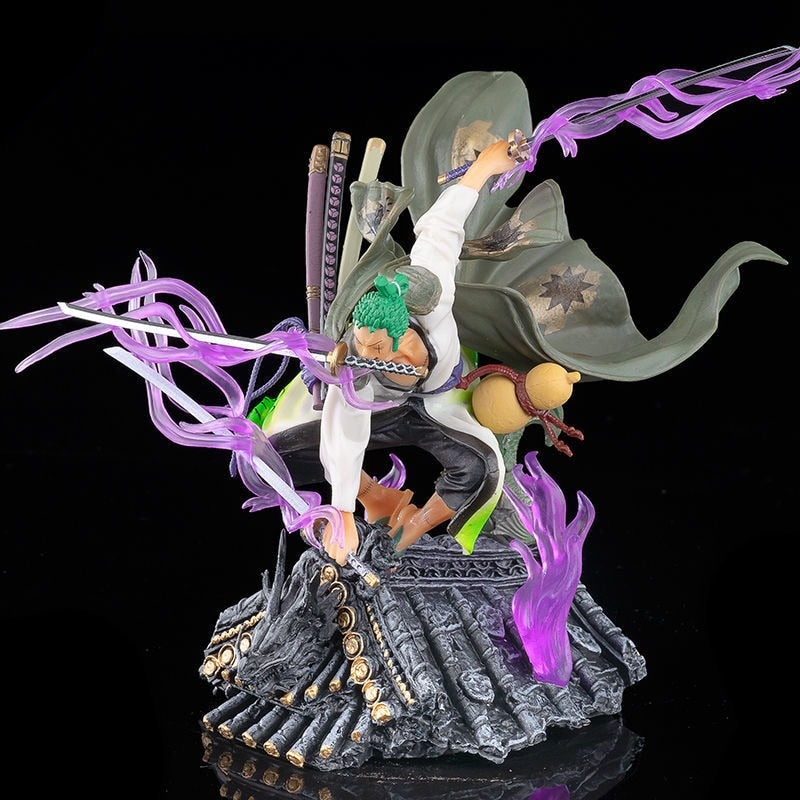 Figurine One Piece™ - Roronoa Zoro Onigashima