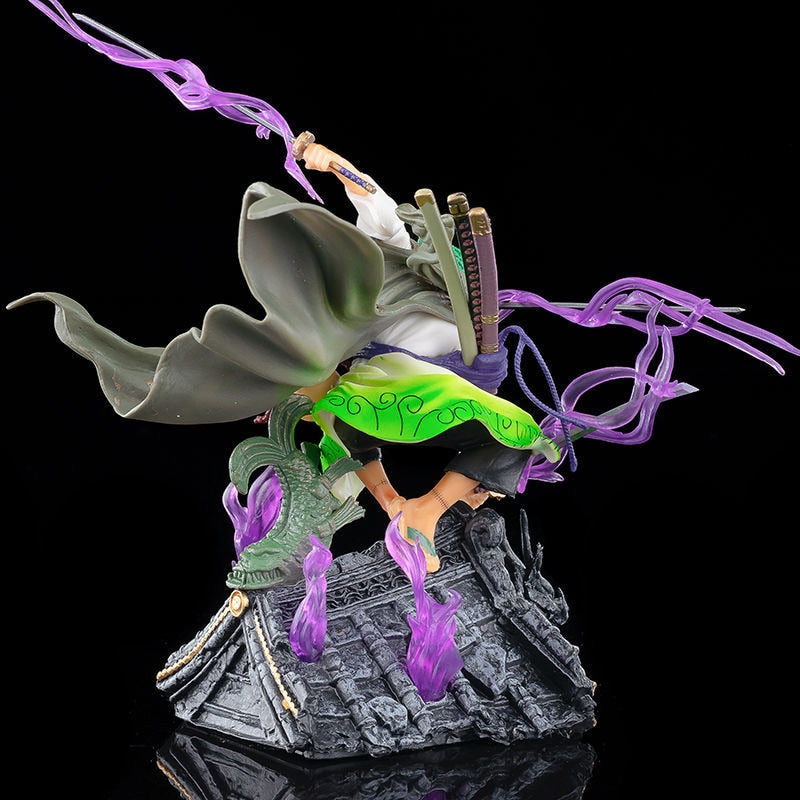 Figurine One Piece™ - Roronoa Zoro Onigashima