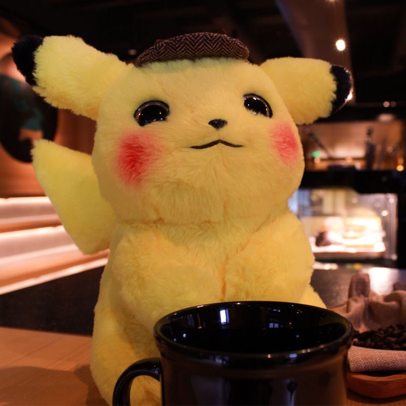 Peluche Pokemon™ - Detective Pikachu 28cm