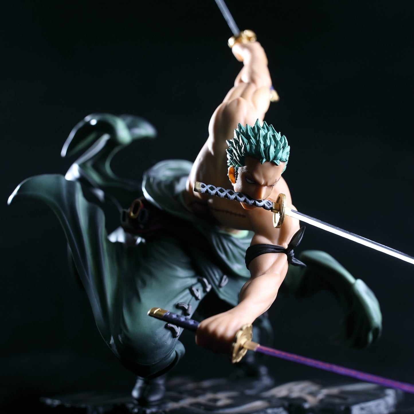 Figurine One piece™ - Roronoa Zoro