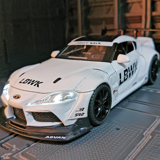 Supra Speedster: 1:24 Toyota Supra Alloy Racing Car Model